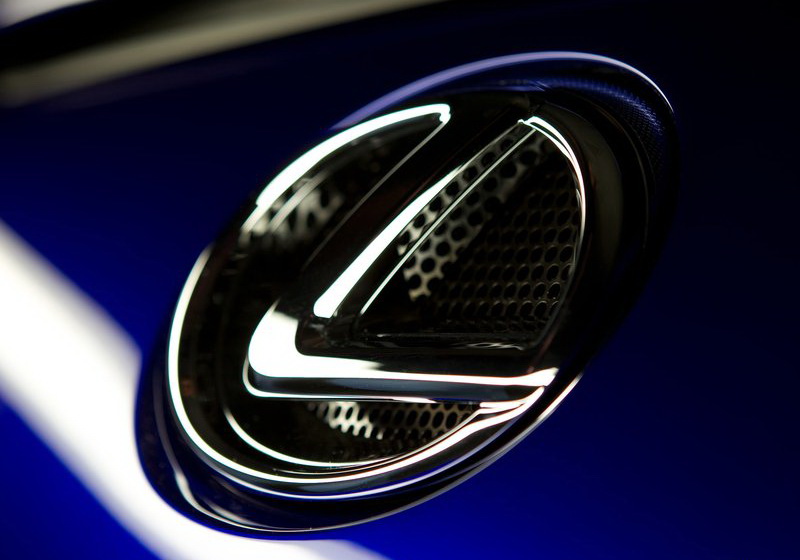 Lexus emblem history