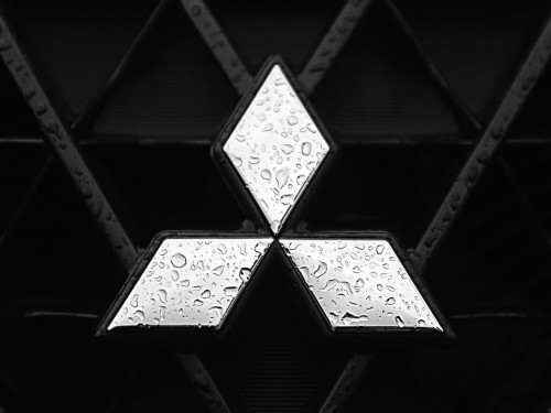 Mitsubishi Emblem